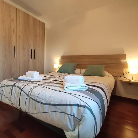 Allotjaments Paratge Fabas Apartment