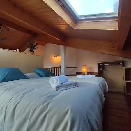 Apartment Allotjaments Paratge Fabas *