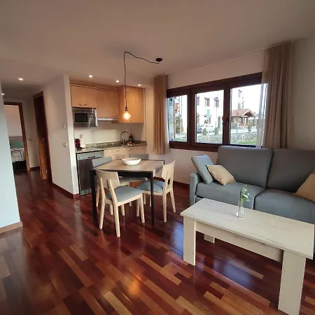 Allotjaments Paratge Fabas Apartment