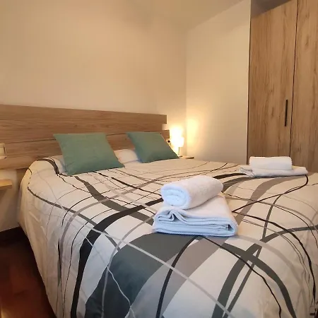 Apartment Allotjaments Paratge Fabas *