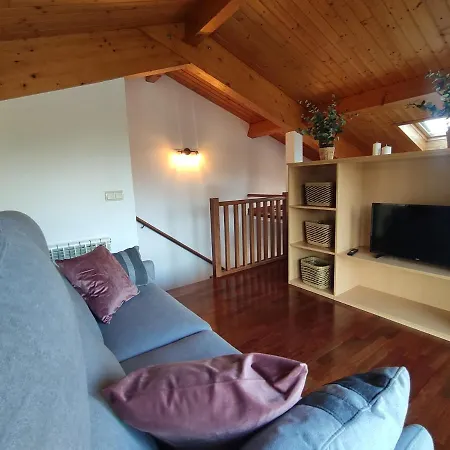 Allotjaments Paratge Fabas Apartment